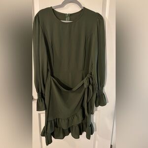 Elegant Green Long Sleeve Dress